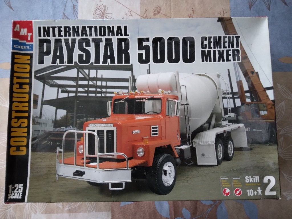 international paystar cement mixer, Hobby en Vrije tijd, Modelbouw | Auto's en Voertuigen, Ophalen of Verzenden, Nieuw, Groter dan 1:32