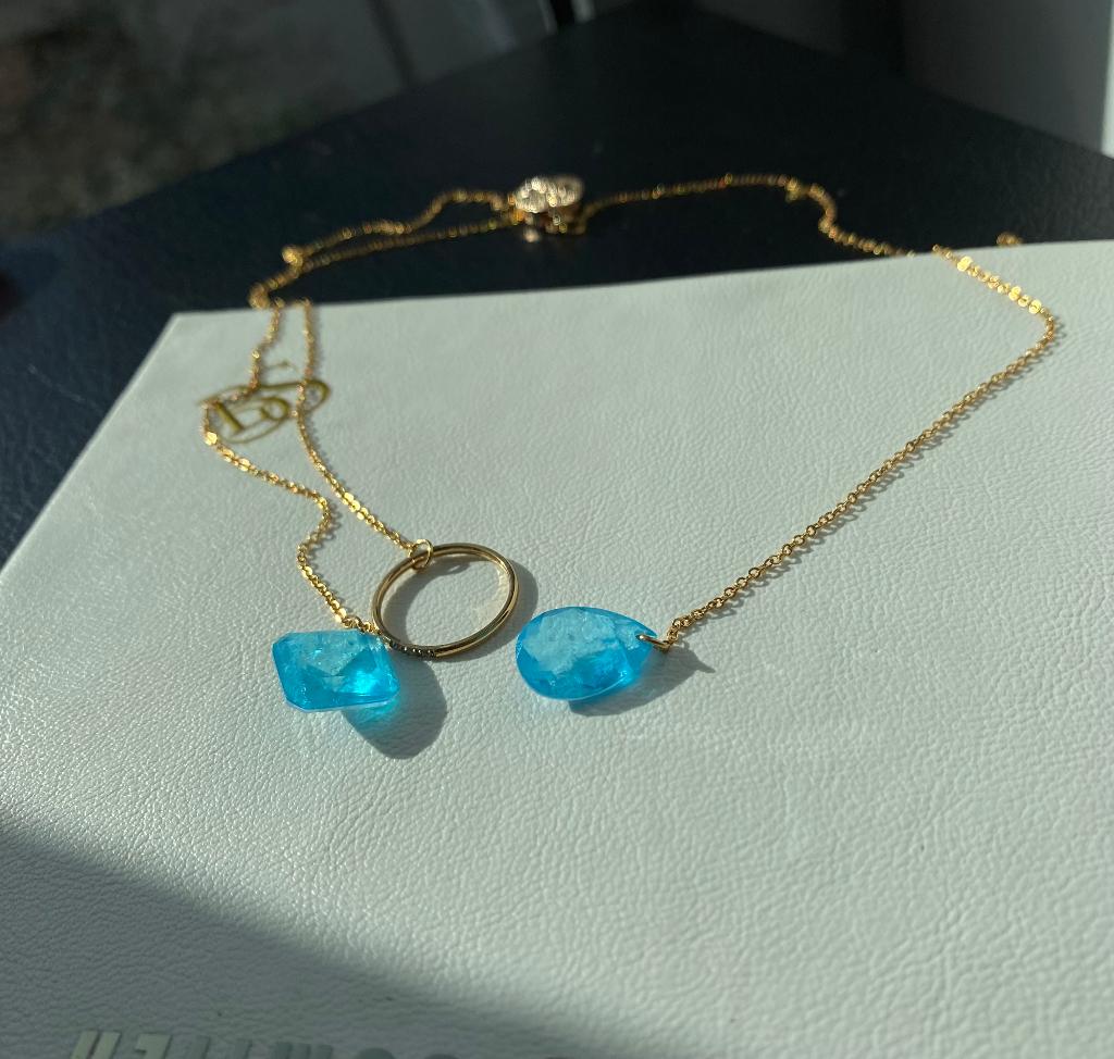 collier lariat en pierre bleue, collier, cristal naturel, Neuf, Pierre ou Minéral, Enlèvement ou Envoi, Avec pendentif