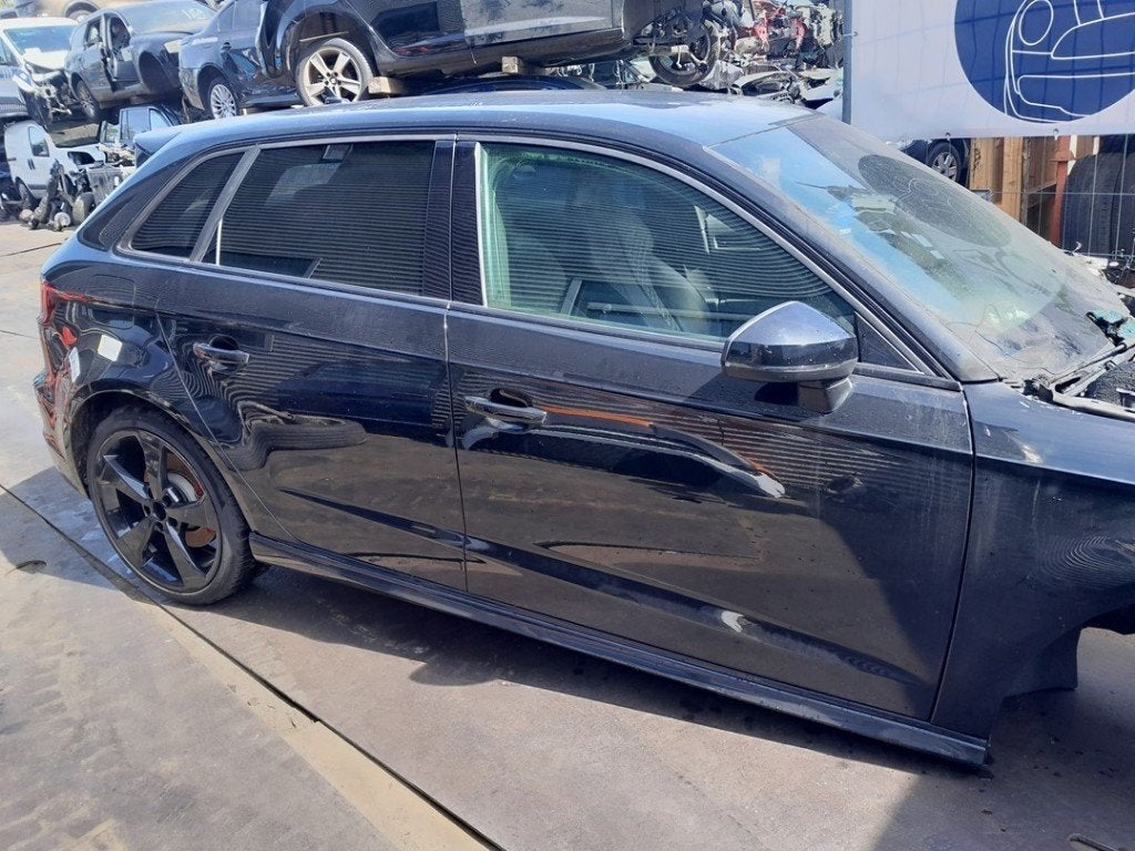 PORTIERRUIT RECHTS VOOR Audi RS 3 Sportback (8VA / 8VF), Info@audi.de, Audi, Audi AG, Gebruikt