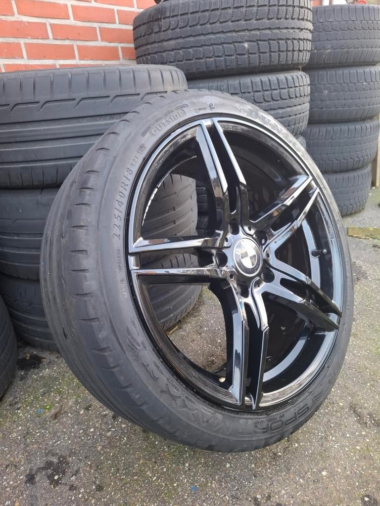 18 inch BMW velgen met Dunlop banden, Auto-onderdelen, Banden en Velgen, Ophalen, 18 inch, Gebruikt, Banden en Velgen