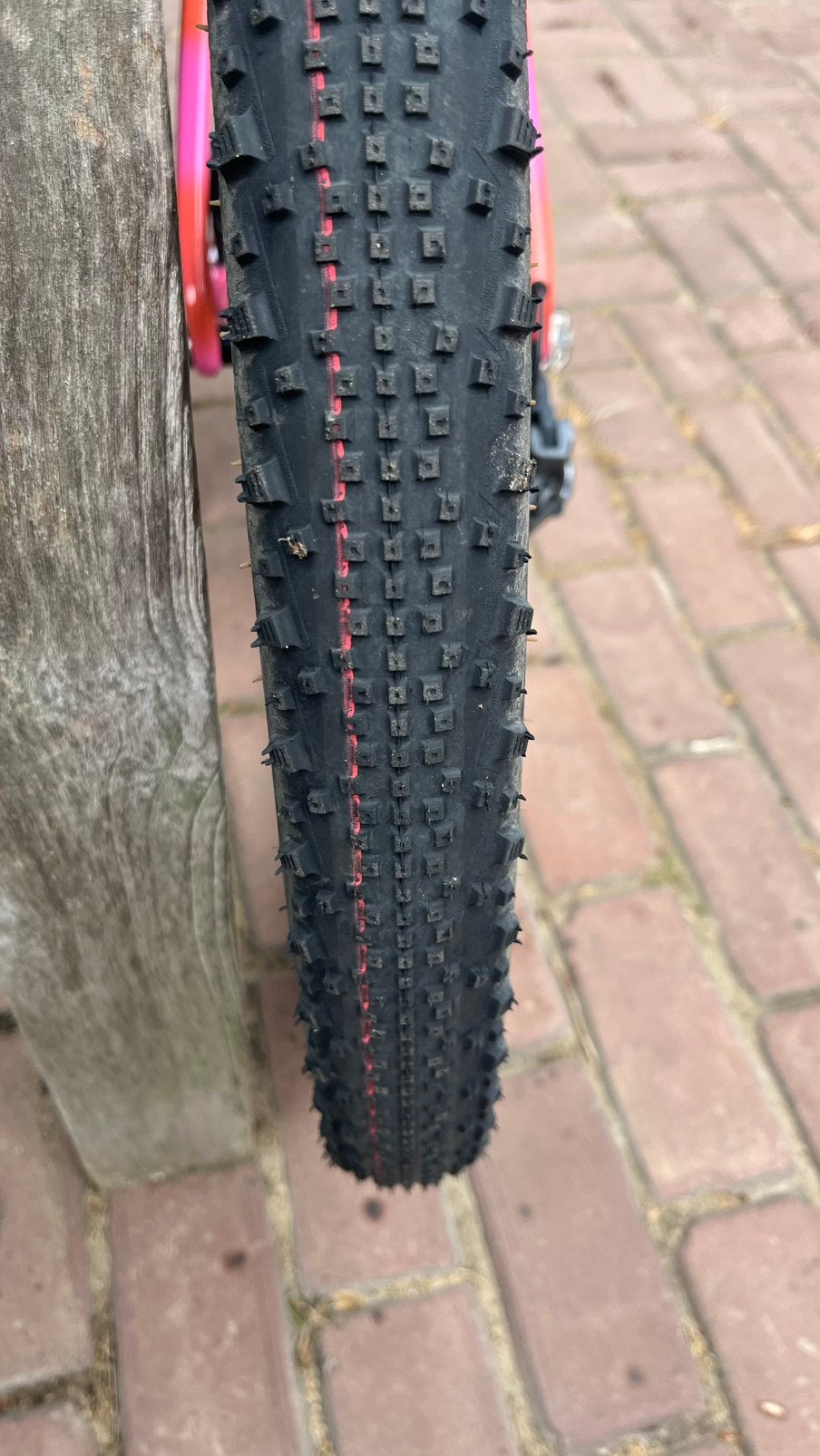 2x Schwalbe thunderburt 2.1. Super Race. Profiel als nieuw!, Vélos & Vélomoteurs, Vélos Pièces, Enlèvement ou Envoi, Comme neuf