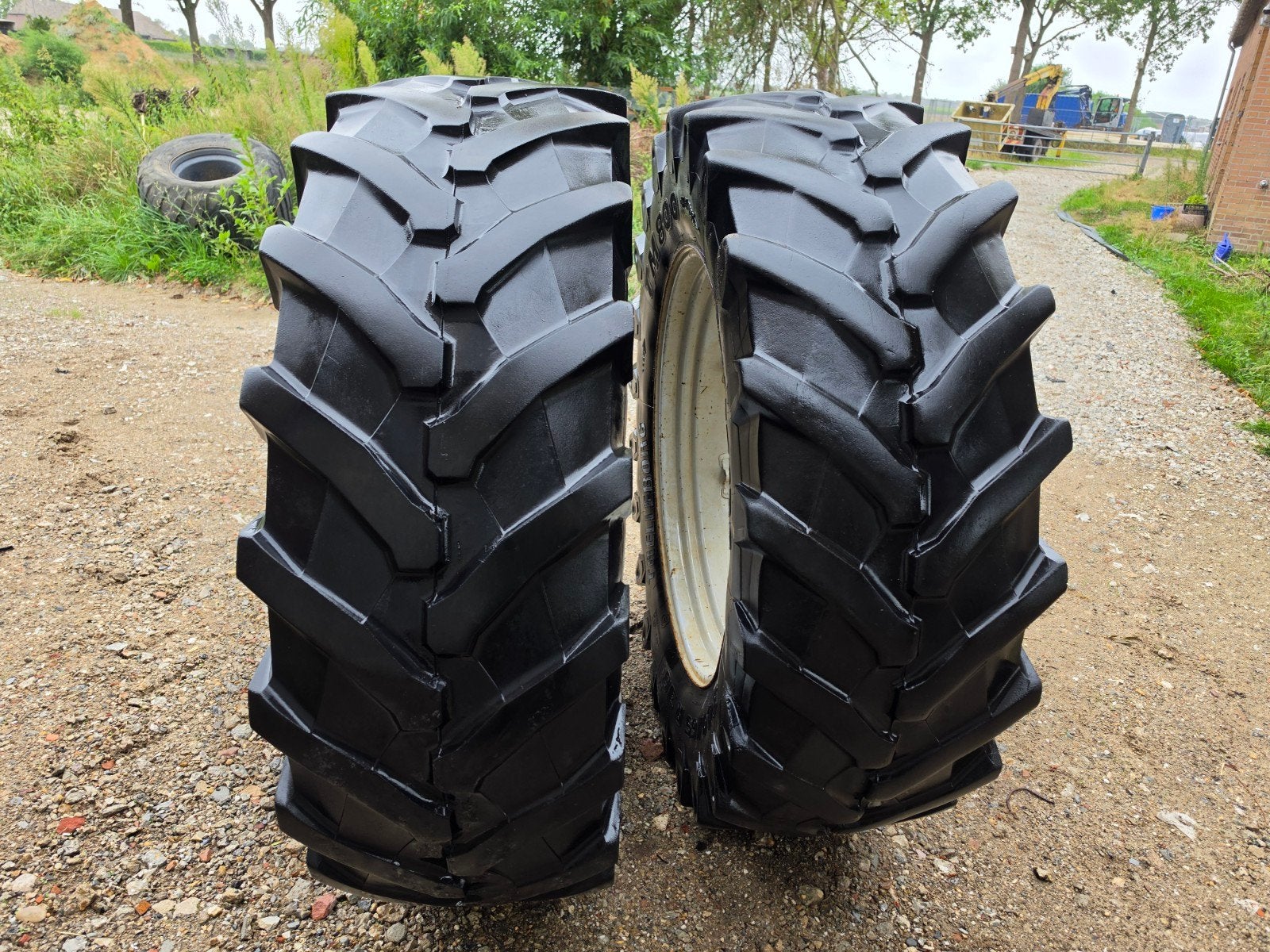 540 65 r 38 Trelleborg, Ophalen