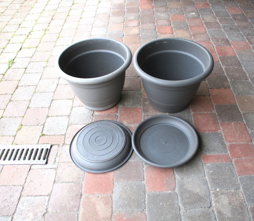 Grote grijze ronde plantenbak / bloembakken met schaal, Kunststof, Rond, Ophalen of Verzenden, Zo goed als nieuw
