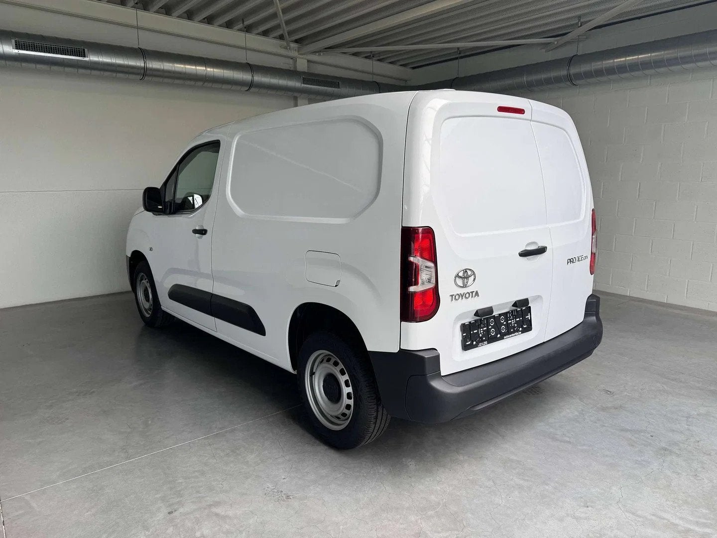 Toyota ProAce Proace City 1.5 D - Lichte vracht-zeer goede s, Auto's, Bestelwagens en Lichte vracht, Gebruikt, 4 cilinders, Wit