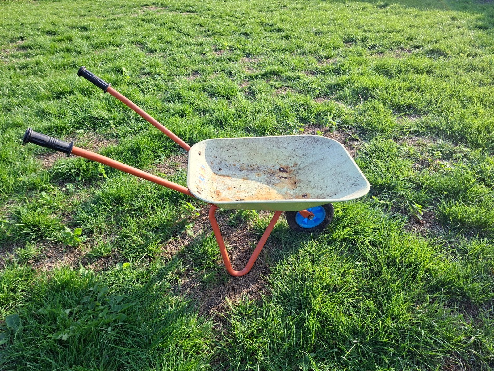 Kinderkruiwagen, Ophalen