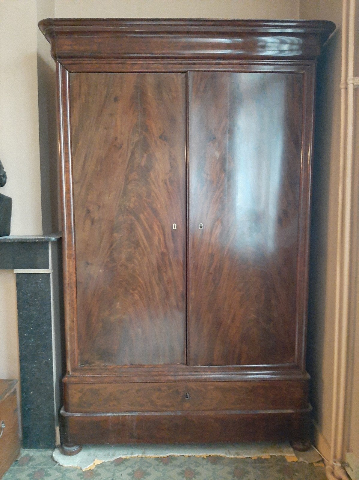 Grande garde robe, Maison & Meubles, Enlèvement, Utilisé, Autres essences de bois, Avec tiroir(s)