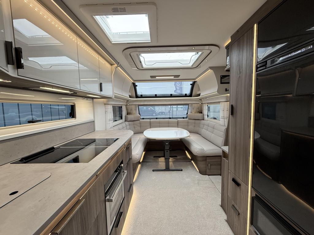 Kabe Imperial 1000 TDL E2/DU, Caravans en Kamperen, Caravans, Schokbreker, Rondzit, Bedrijf, Kabe