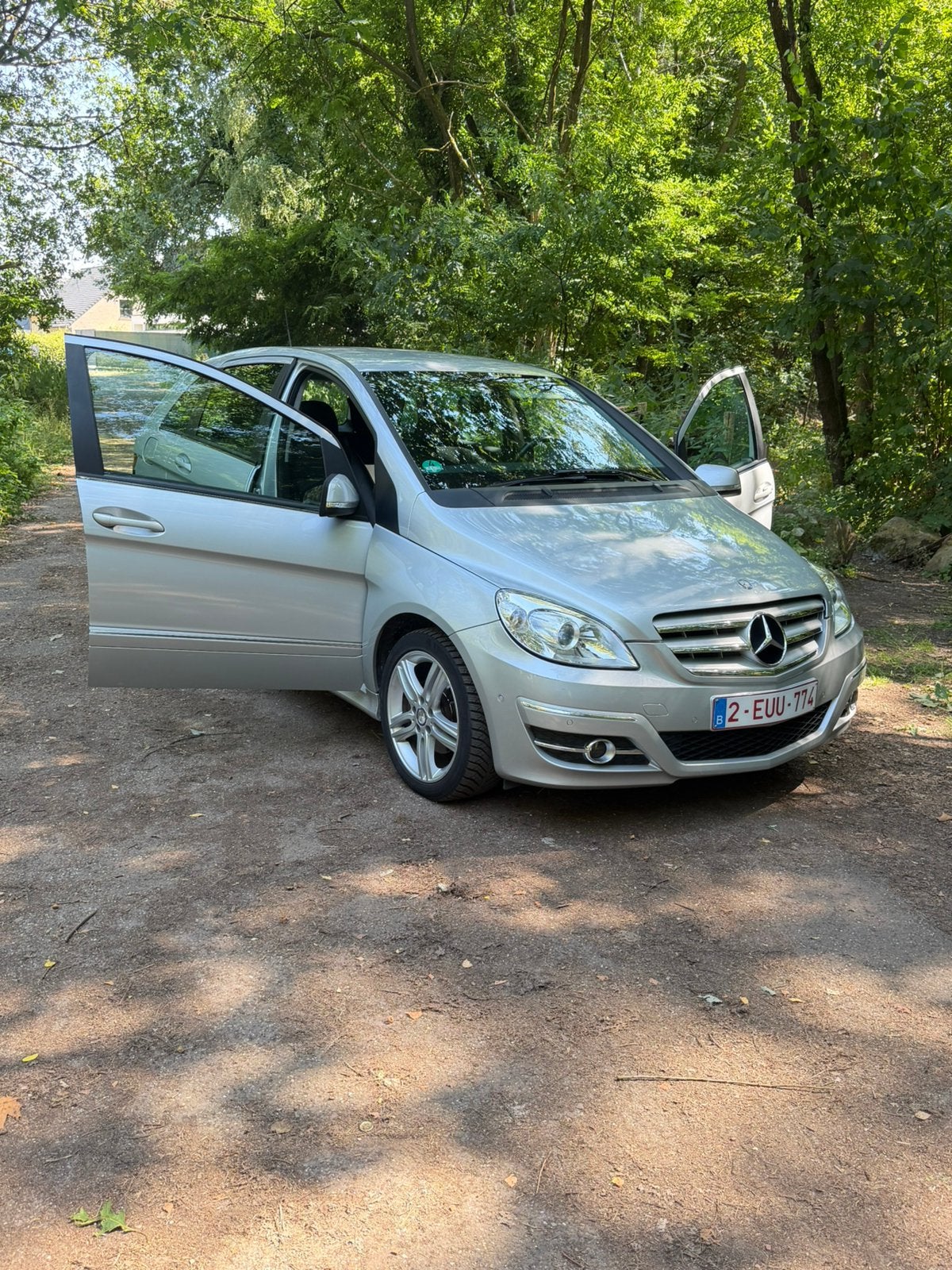 Mercedes B 180CDI, Autos, Mercedes-Benz, Achat, Entreprise, Carnet d'entretien, Noir