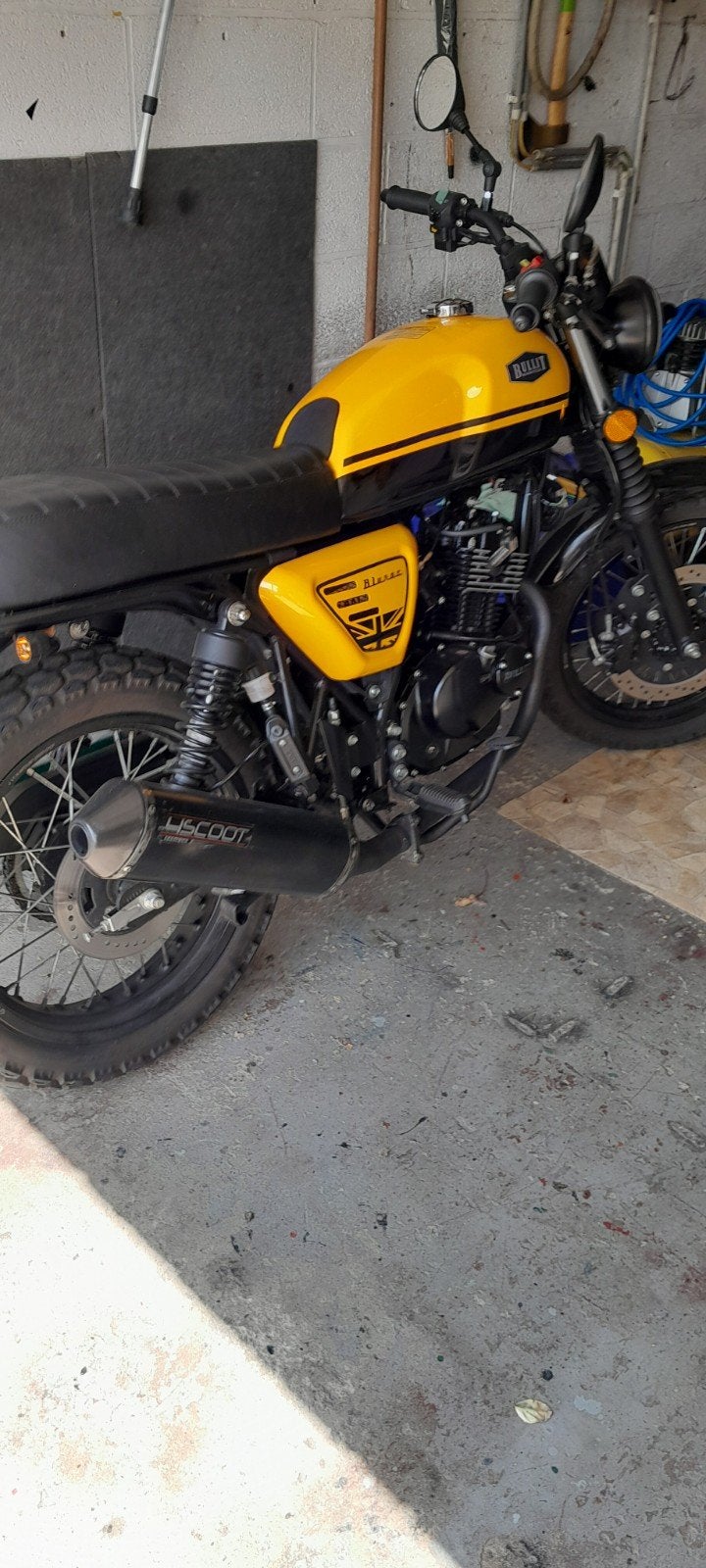 bullit bluroc 125cc  2400km etat impeccable, Entreprise