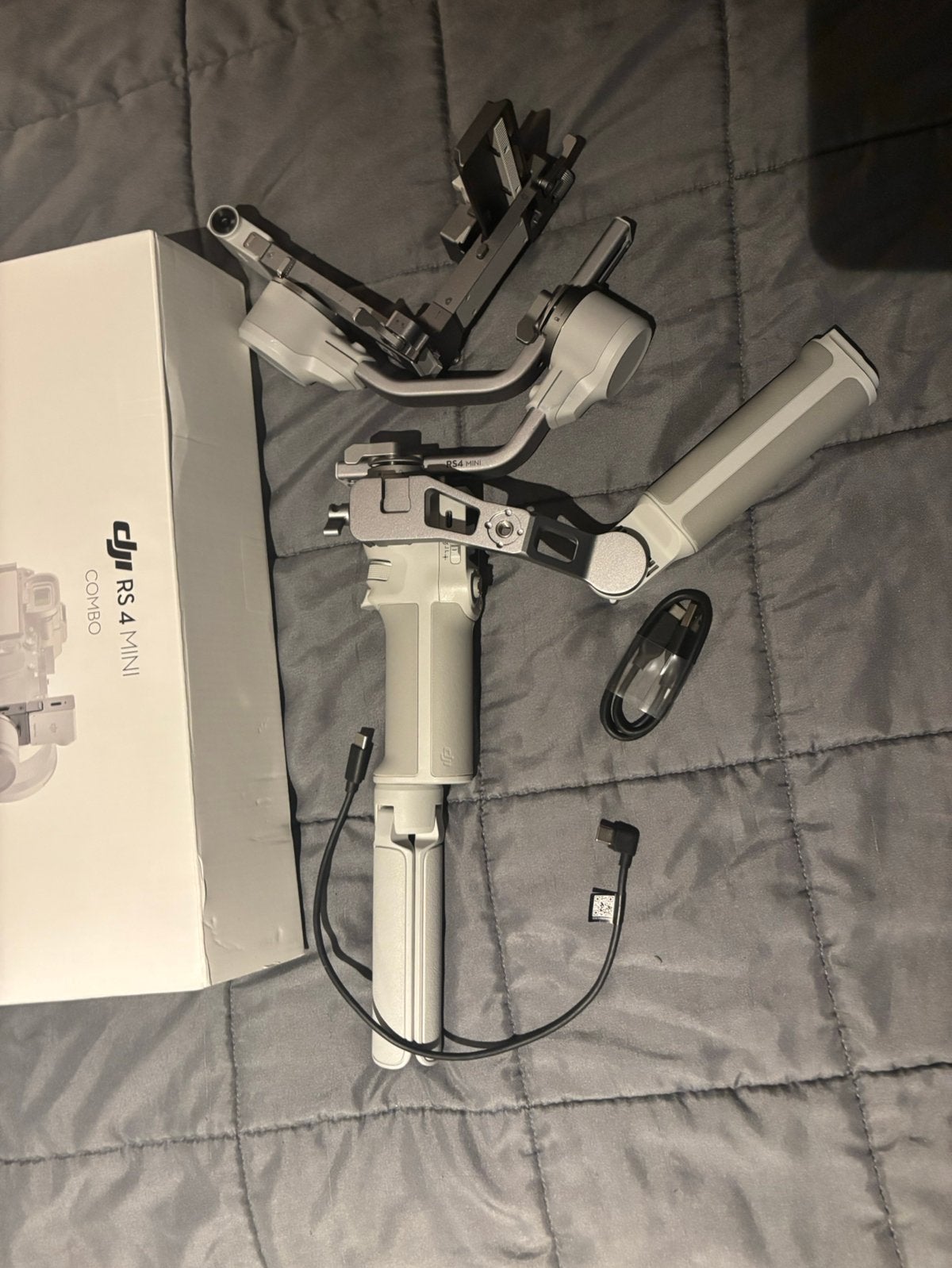 DJI RS4 mini Combo met tracker, TV, Hi-fi & Vidéo, DJI, Comme neuf, Stabilisation sur 3 axes, Enlèvement