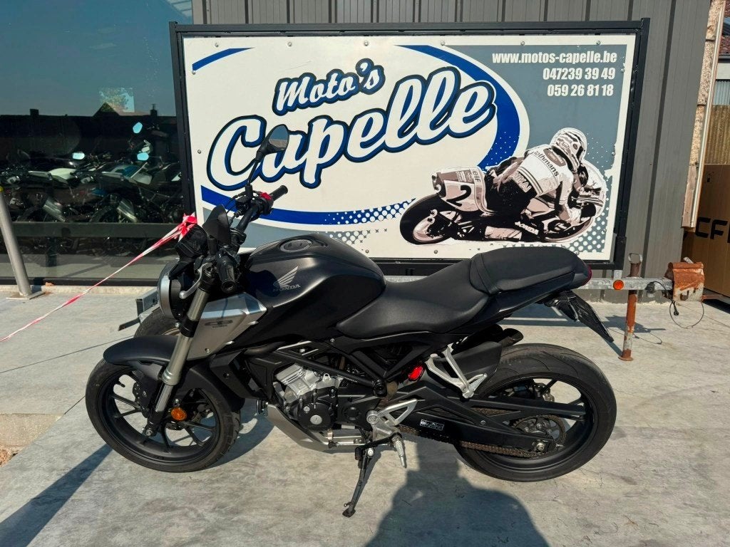 Honda	CB125R, Entreprise, 125 cm³, Jusqu'à 11 kW