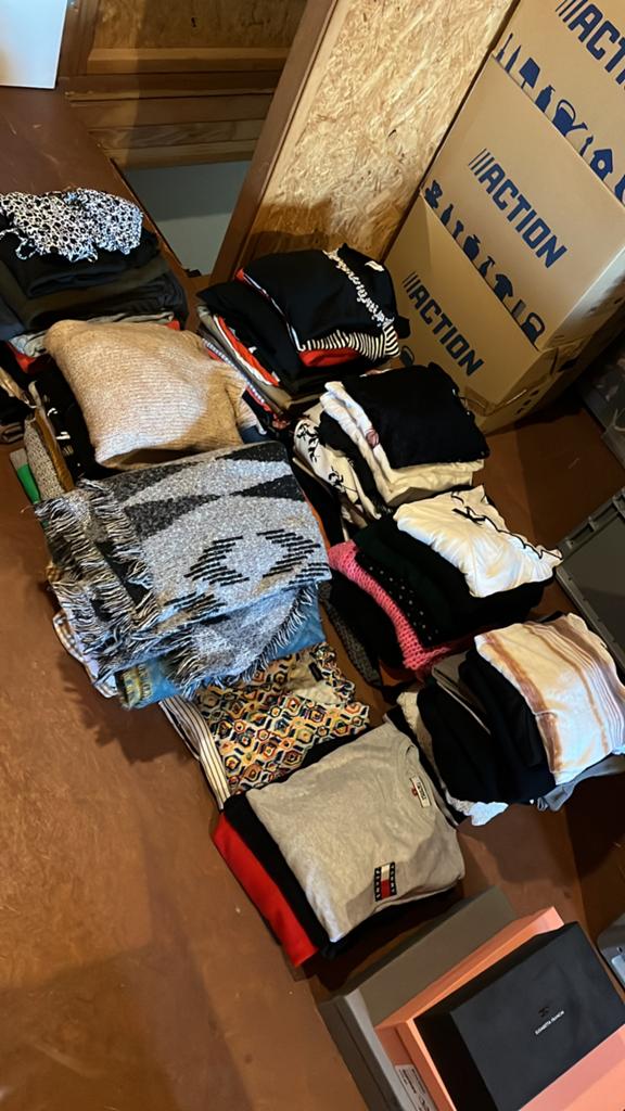 Kledij pakket (meer dan 115 stuks), Kleding | Dames, Dames-kledingpakketten, Ophalen of Verzenden, Zo goed als nieuw
