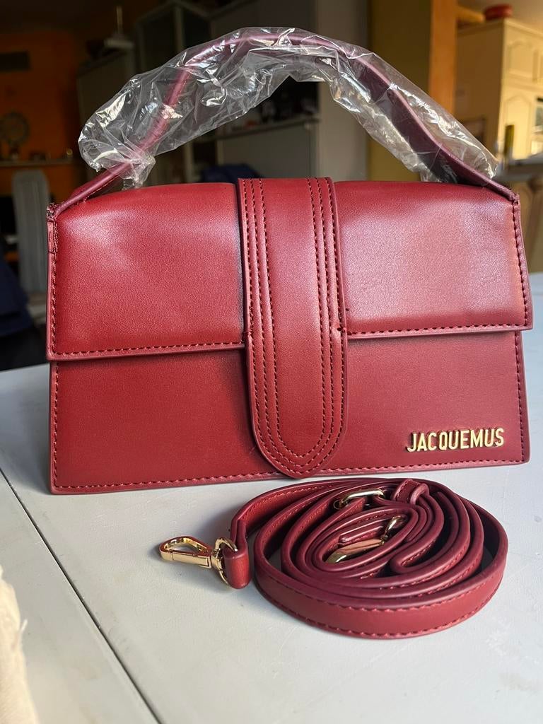 Sac a main Jacquemus avec bandoulière, Handtassen en Accessoires, Ophalen of Verzenden, Zo goed als nieuw, Overige kleuren, Handtas