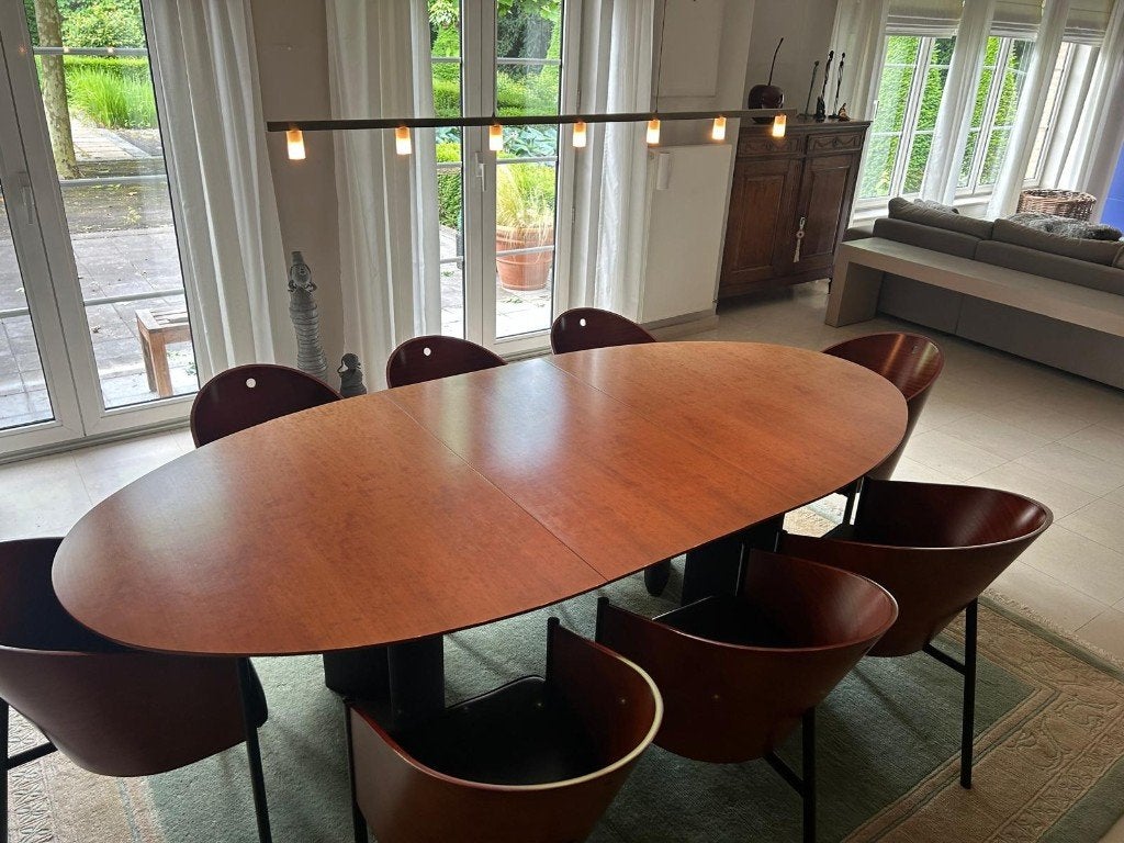 Tafel met 8 Stark Look-alike stoelen, Huis en Inrichting, Tafels | Eettafels, Ophalen, 100 tot 150 cm, Zo goed als nieuw, Vijf personen of meer