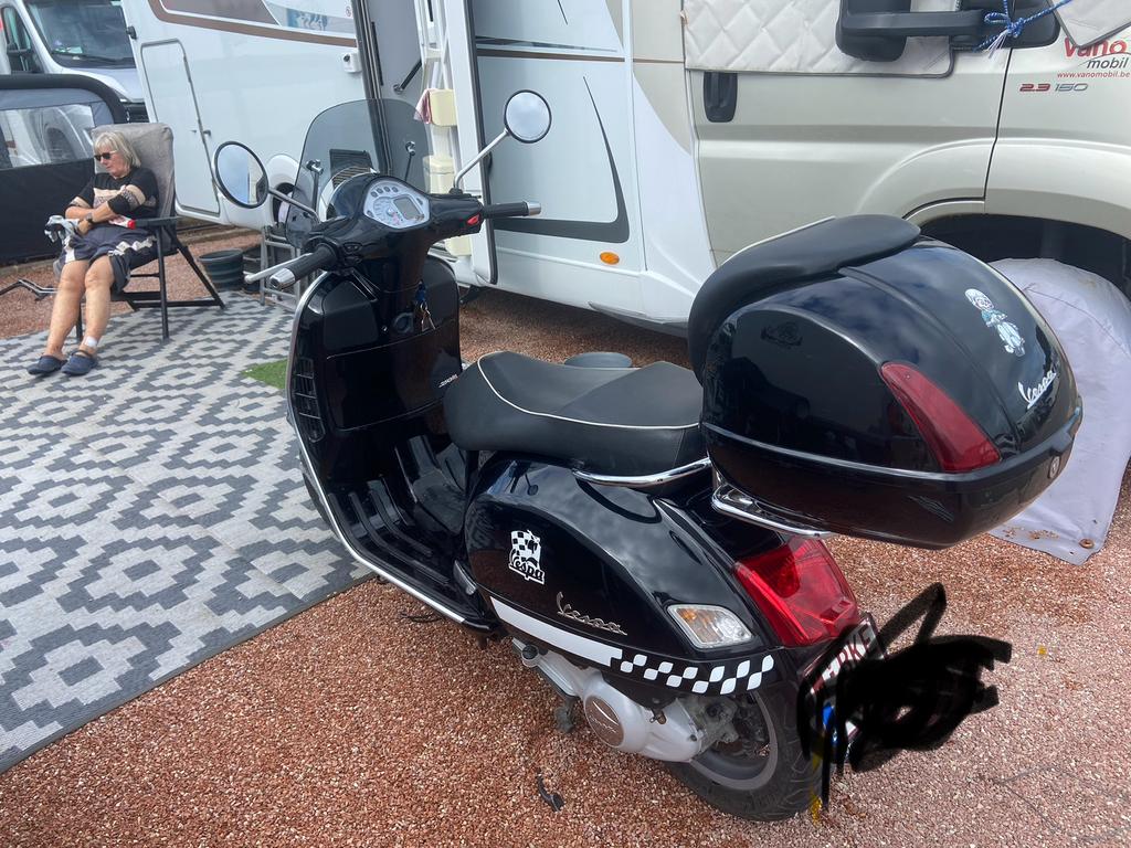 Vespa gts 250, Motoren, Motoren | Piaggio, 250 cc, Scooter, Particulier, 1 cilinder