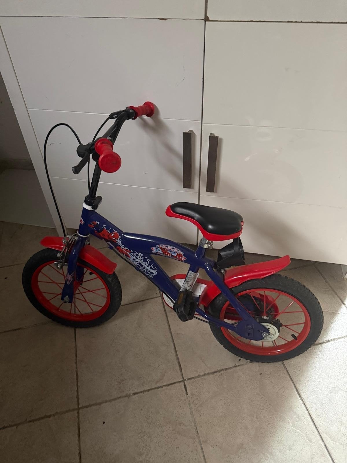 Spider-Man kinderfiets, Fietsen en Brommers, Ophalen, Zo goed als nieuw
