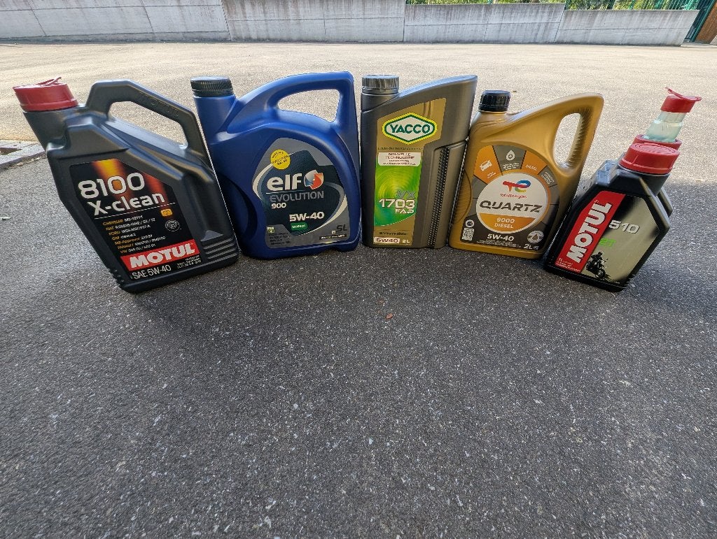 Set Motorolie voor diesel-/benzinevoertuigen + motorfietsen, Verzenden