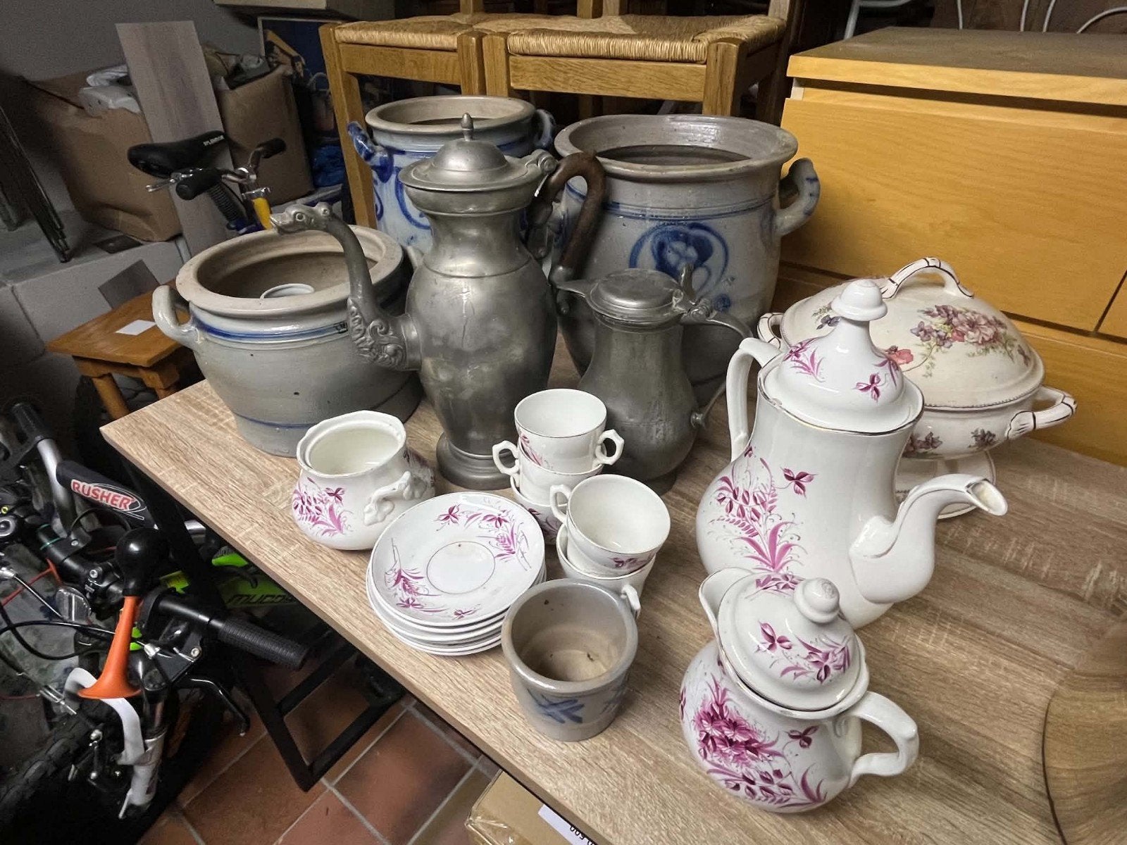 lot ancien pot + service, Antiquités & Art, Enlèvement
