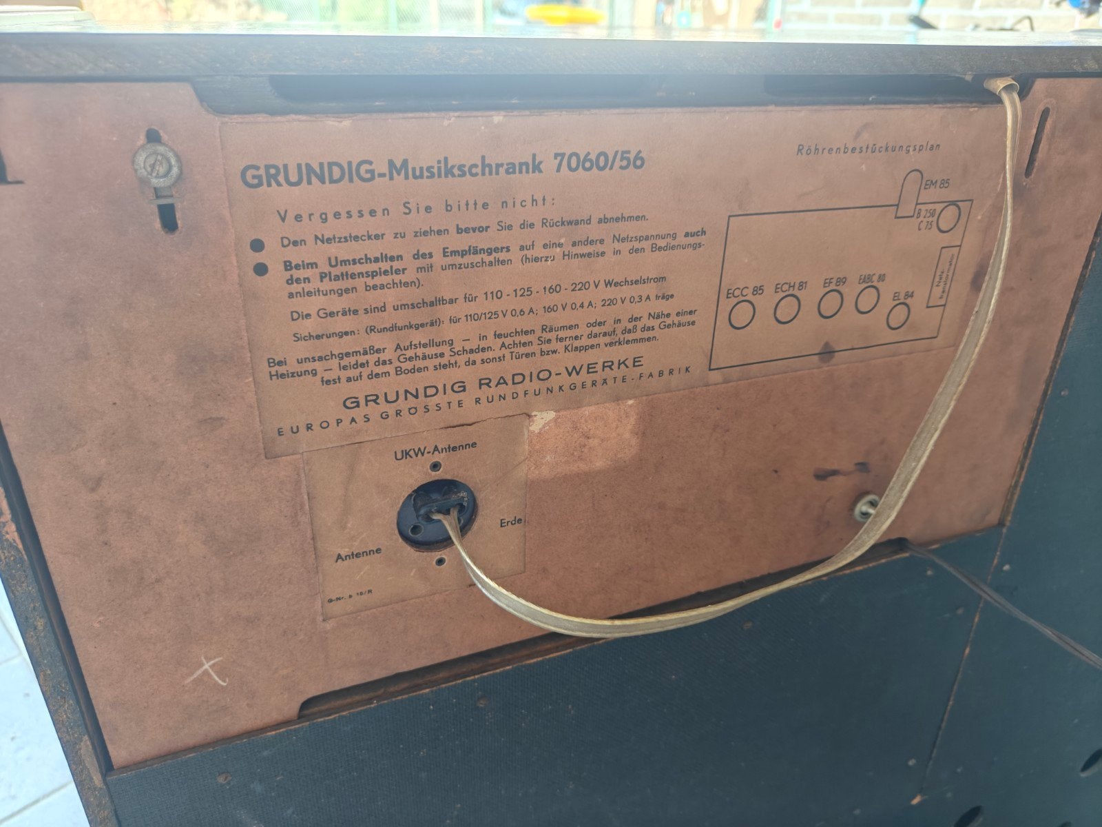 grundig vintage radio kast, Antiek en Kunst, Ophalen