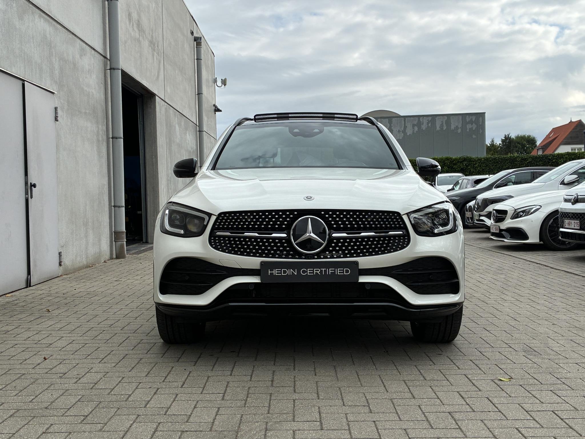 Mercedes-Benz GLC-Klasse 200 4MATIC SUV AMG Line | Panoramis, Entreprise, 2000 kg, Entretenue par le concessionnaire, Noir