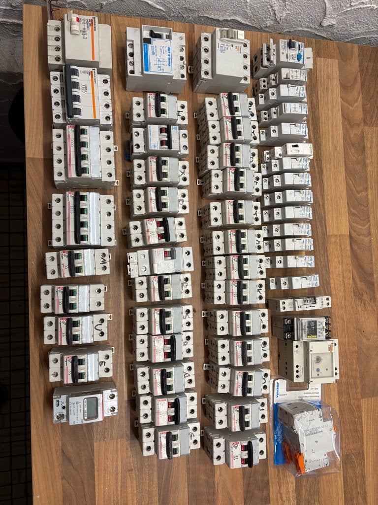 elektrische differentieels en zekeringen, Doe-het-zelf en Bouw, Elektriciteit en Kabels, Ophalen, Zo goed als nieuw, Overige merken