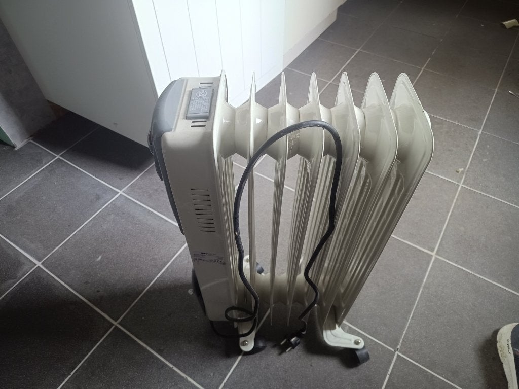Petit radiateur à huile, Bricolage & Construction, Moins de 60 cm, Enlèvement, Radiateur, 30 à 80 cm