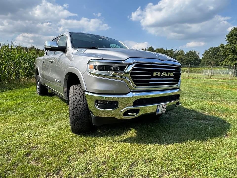 RAM 1500 Longhorn 5.7 HEMI V8 4x4 | GPL | Utilitaire léger, Cuir, Argent ou Gris, Achat, 2461 kg