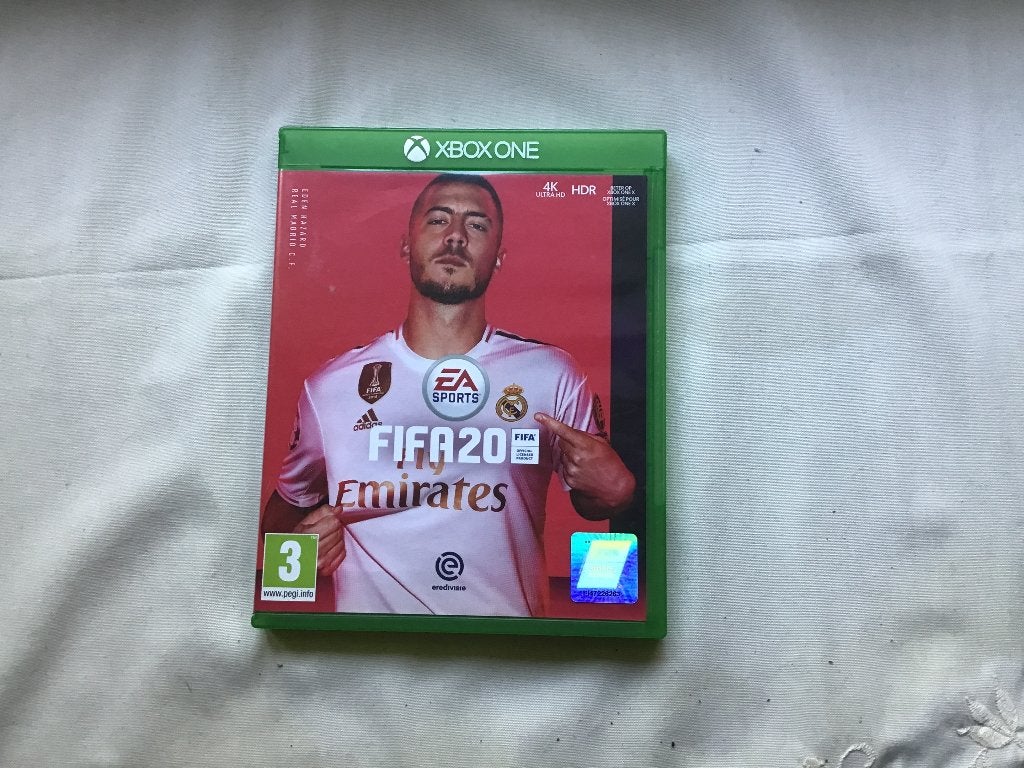 Fifa 20, Ophalen of Verzenden, Zo goed als nieuw, Sport, 3 spelers of meer