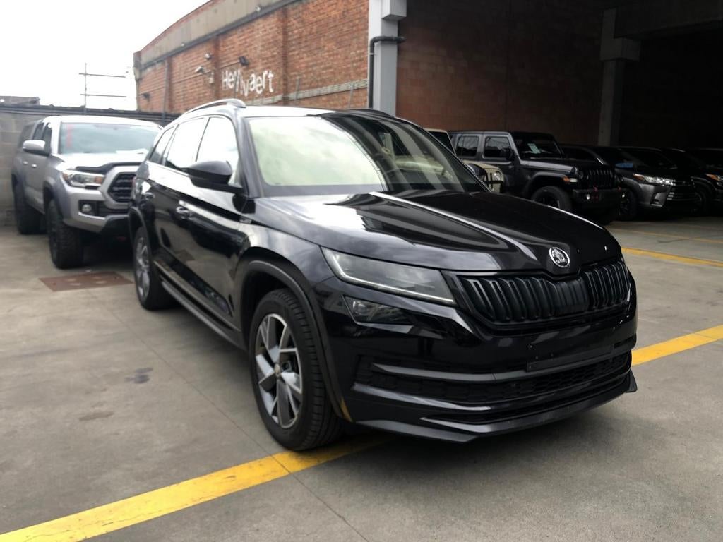 Skoda Kodiaq 2.0 _ 4x4 _ Sport Line _ 7 zitplaatsen _ Volled, Auto's, Automaat, 1998 cc, 4 cilinders, Bedrijf