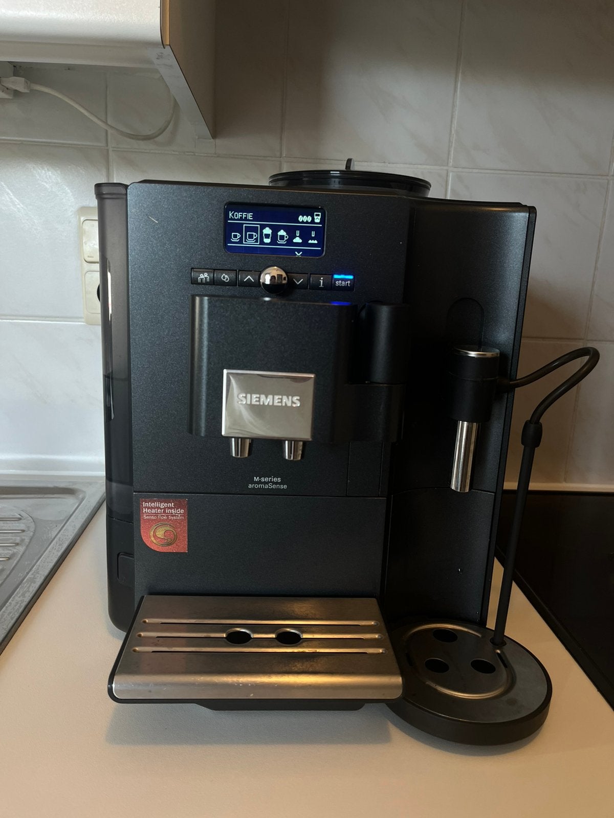 Siemens volautomatisch koffiemachine, Ophalen, Afneembaar waterreservoir, Koffiemachine, Koffiebonen