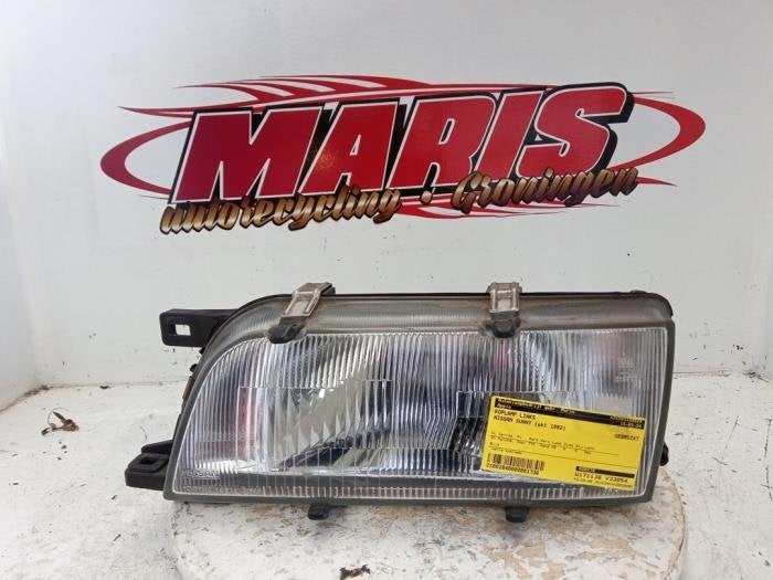 Koplamp links van een Nissan Sunny, Gebruikt, -, -, -