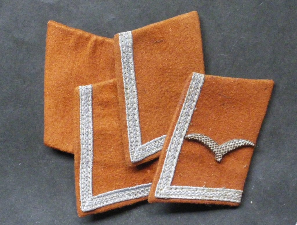Pattes de col orphelines Luftwaffe Nachrichten kraagspiegels, Envoi, Armée de l'air, Emblème ou Badge