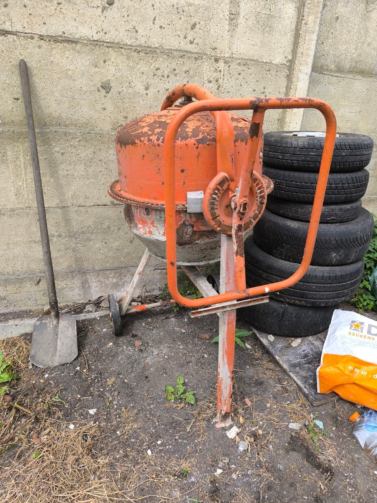 Bétonnière d'occasion robuste - Chantier & Rén, Bricolage & Construction, Enlèvement ou Envoi