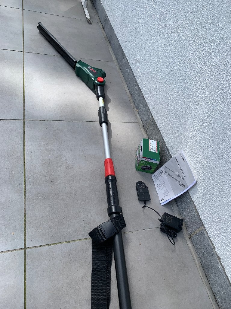 Heggenschaar, Tuin en Terras, Heggenscharen, Ophalen, Zo goed als nieuw, Accu, Bosh