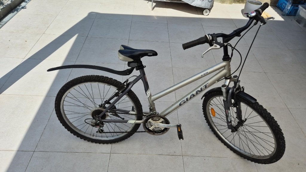 fiets "Giant" goede staat ,26 inch - voor groie van 1.m 40 >, Fietsen en Brommers, Fietsen | Mountainbikes en ATB, 45 tot 49 cm