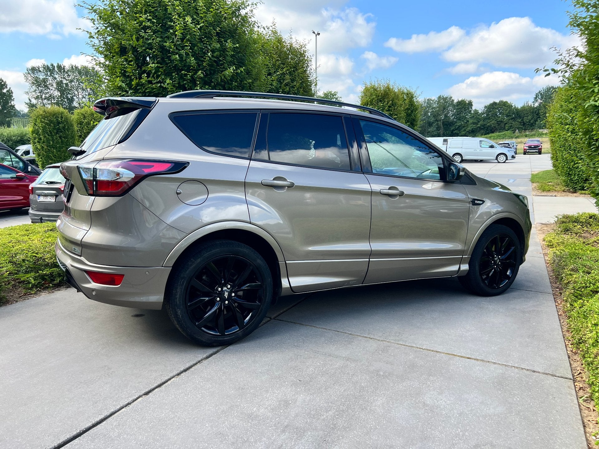 Ford Kuga ST-LINE / 1.5 ECOBOOST / 150 PK, Autos, Achat, Boîte manuelle, Autres couleurs, 180 g/km