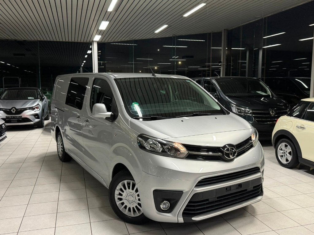 Toyota Proace Utilitaire 6 Places 2.0D 90kW Euro 6b, Autos, https://public.car-pass.be/vhr/16a1c481-d00f-439f-b9f2-fe3e0dc2cab0