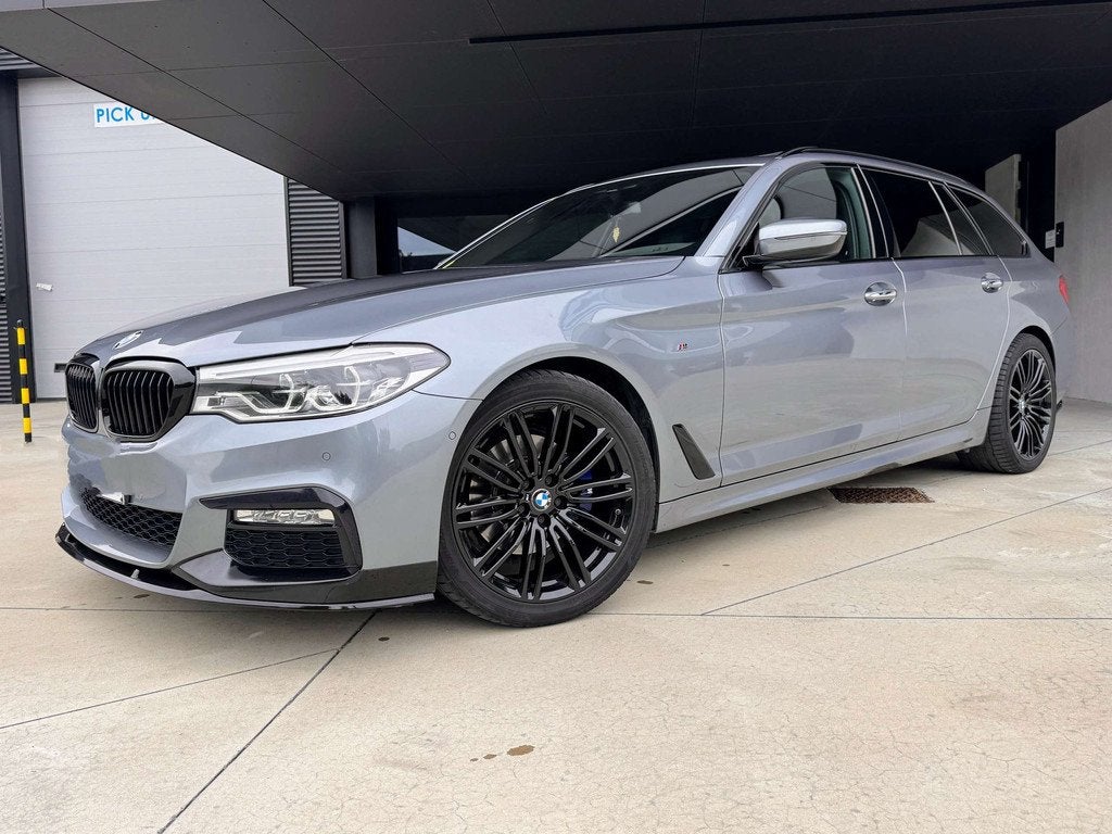 BMW 5 Serie 520 M Pack - Pano - Atelage - 190Ch - Carlplay, Autos, BMW, Entreprise, Achat, Série 5, ABS, Airbags, Air conditionné