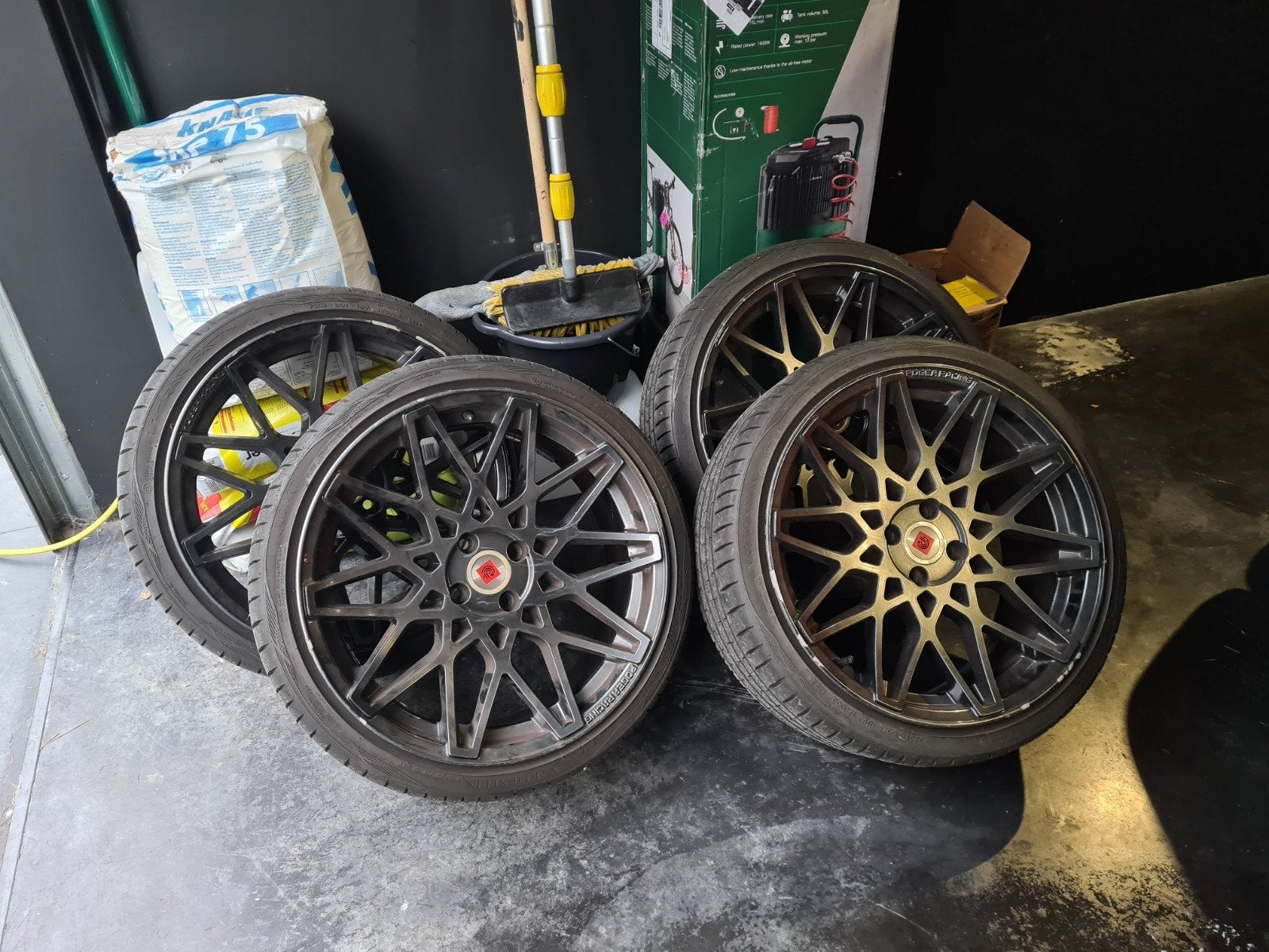 Pogea racing velgen Abarth 18 inch zeldzaam, Ophalen, 18 inch, Banden en Velgen