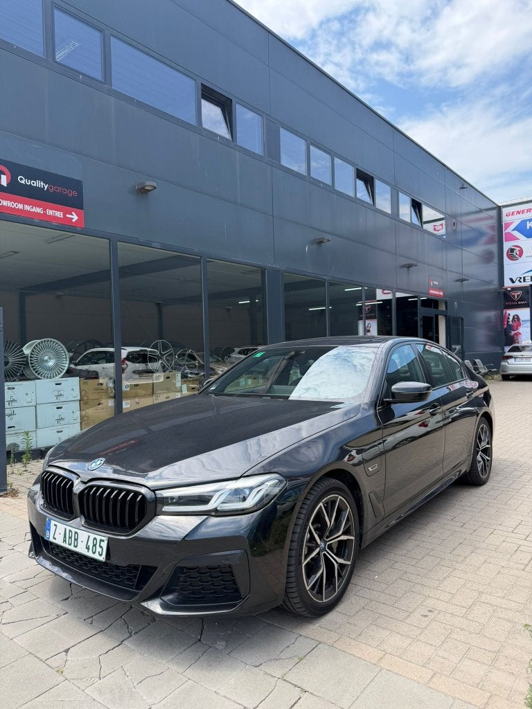 BMW 5er 530e xDrive M Sport, Auto's, BMW, Particulier, 5 Reeks, Hybride Elektrisch/Benzine, Berline, 5 deurs, Automaat, Zwart
