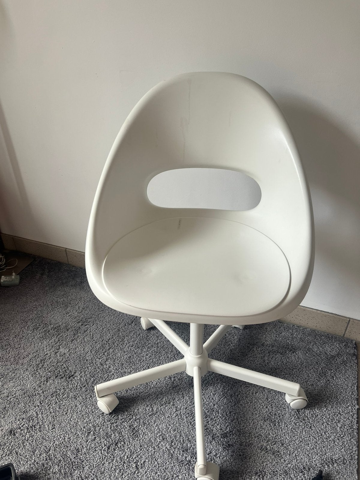 Witte bureaustoel op wieltjes, Huis en Inrichting, Bureaustoelen, Ophalen, Zo goed als nieuw, Bureaustoel