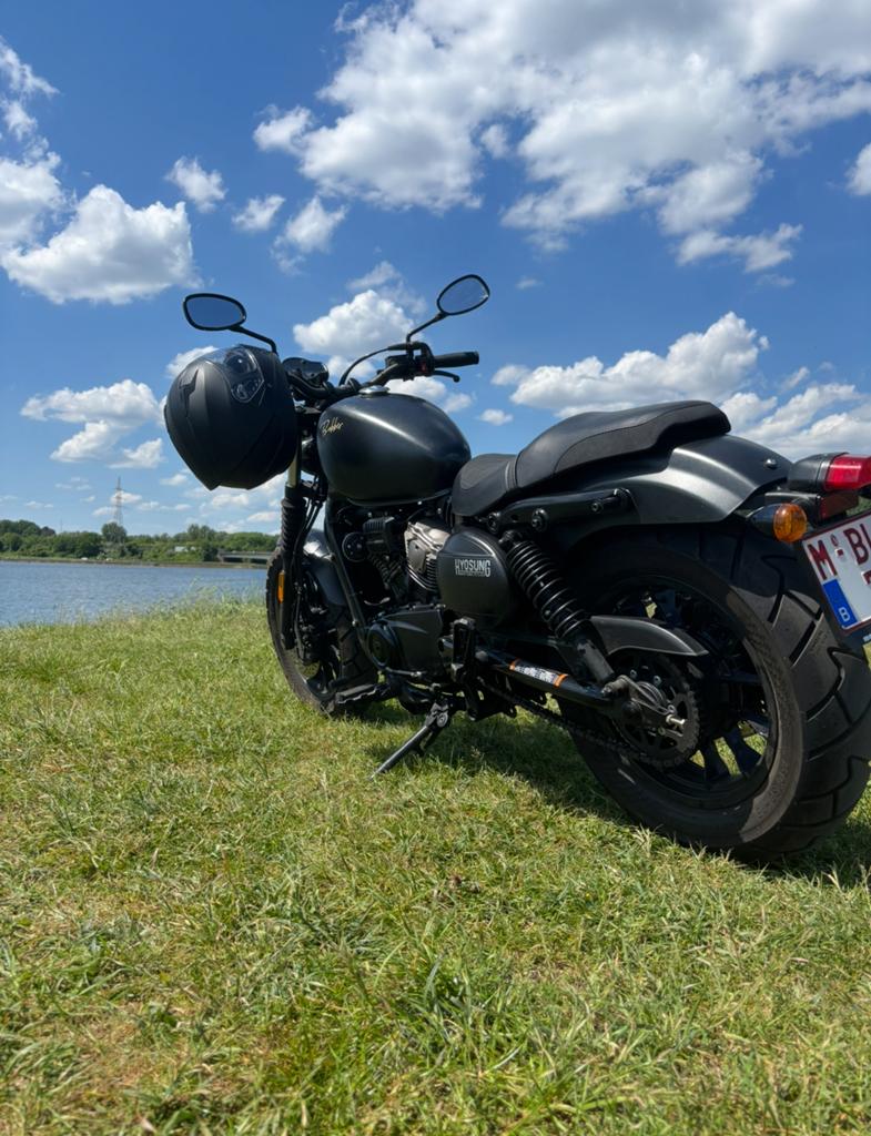 Hyosung GV125S Bobber 125cc en excellent état,, Motoren, Accessoires | Stickers, Ophalen