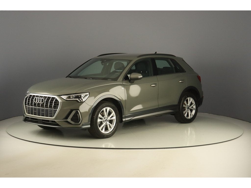 Audi Q3 35TFSi 150pk S-Tronic S-Line Pack Premium, Auto's, 149 g/km, https://public.car-pass.be/vhr/4e86fa1c-f081-4583-8473-44604ea4d4b4