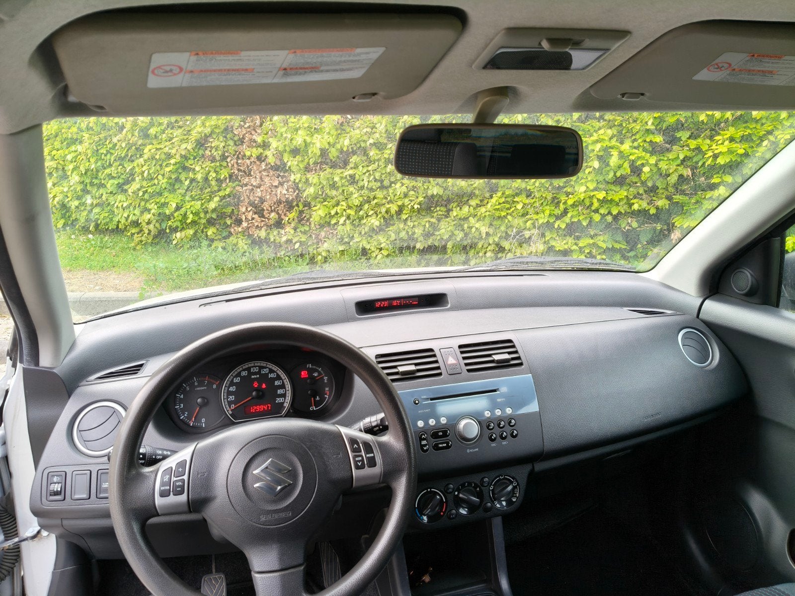 zeer mooi proper zuinig betrouwbaar auto, Auto's, Suzuki, Voorwielaandrijving, Dealer onderhouden, Stof, 4 cilinders