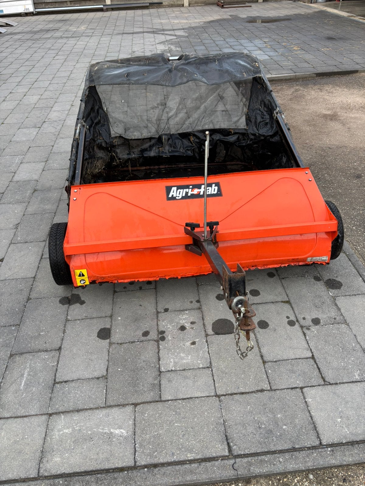Gazon , bladborstel, Ophalen, Zo goed als nieuw