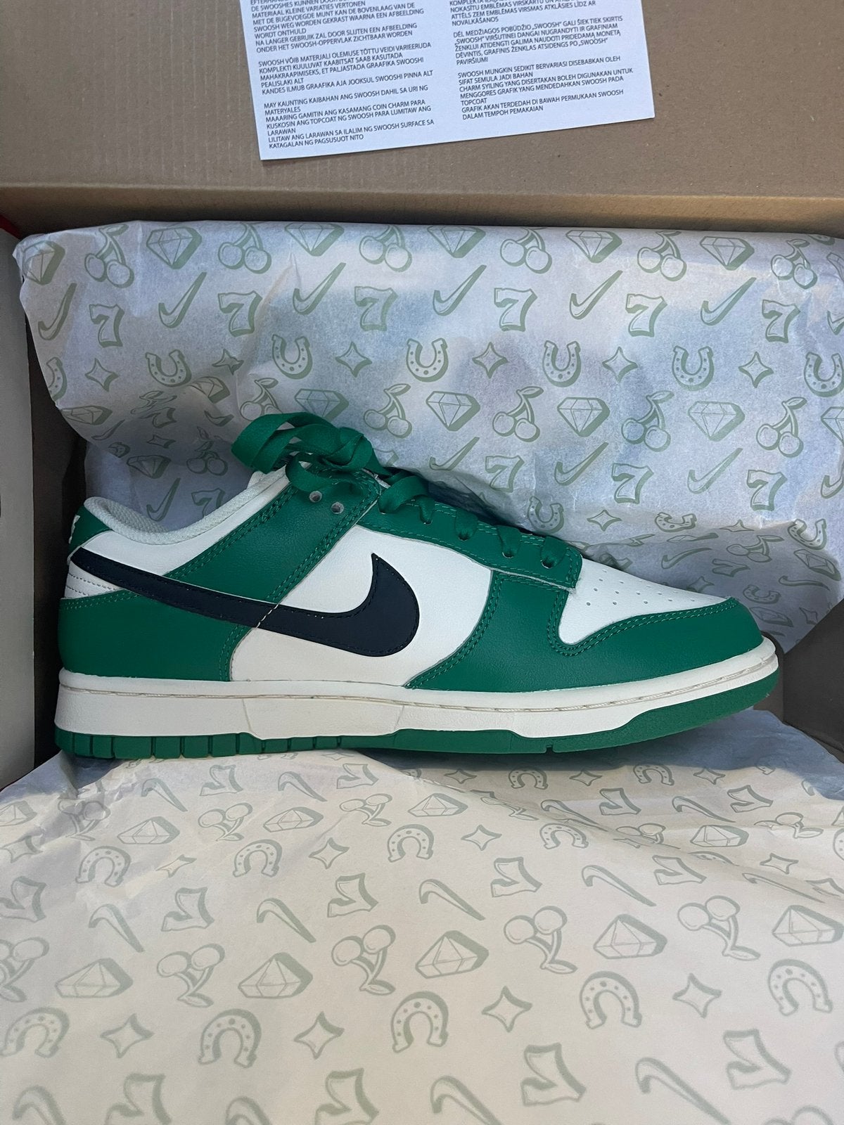 Nike Dunk Low SE Lottery Pack Malachite Green, Kleding | Heren, Schoenen, Ophalen, Overige kleuren, Nieuw, Sneakers