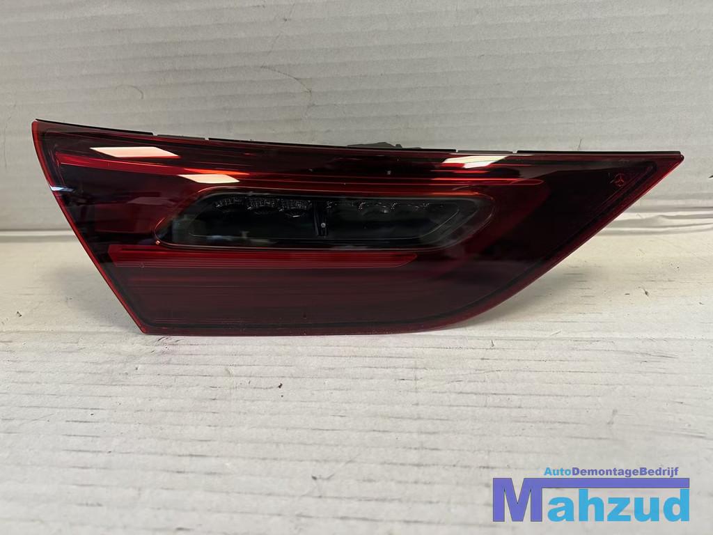 MERCEDES CLA X118 shootingbrake links binnen achterlicht 201, Gebruikt, Mercedes-Benz AG, Mercedes-Benz, Mercedesstrasse 120
70372  Stuttgart, DE