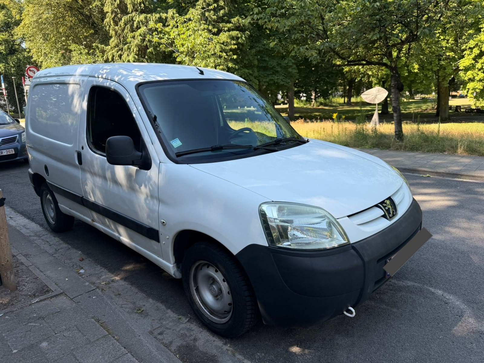 Peugeot Partner 1,4 benzine lichte vracht, Voorwielaandrijving, Stof, 1398 cc, 4 cilinders
