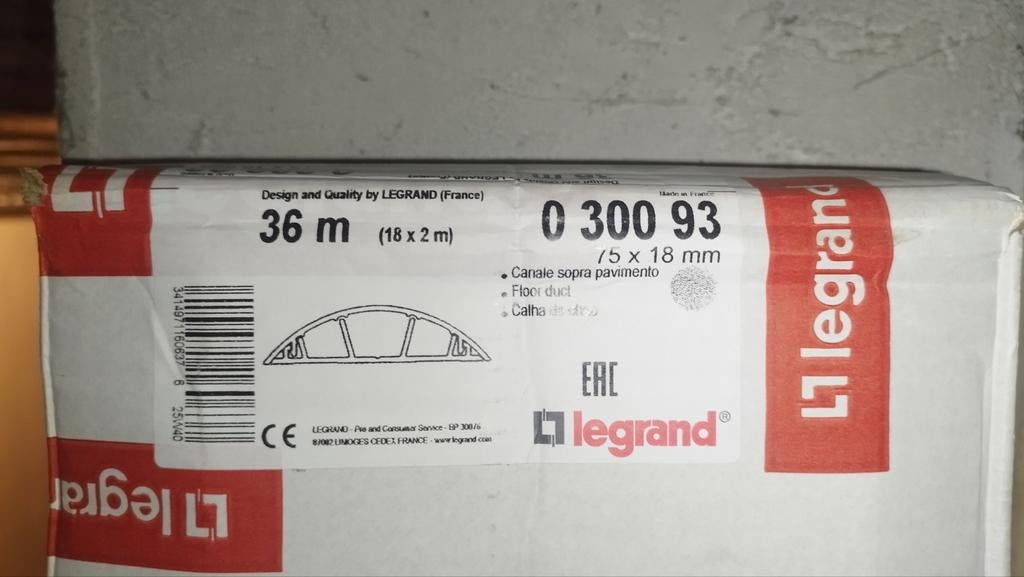 LEGRAND vloergoten 75x18, Doe-het-zelf en Bouw, Buizen en Afvoer, Ophalen, Nieuw, 2 tot 4 meter, Overige typen