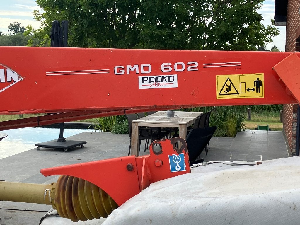 Kuhn maaier GMD602, Enlèvement, Cultures